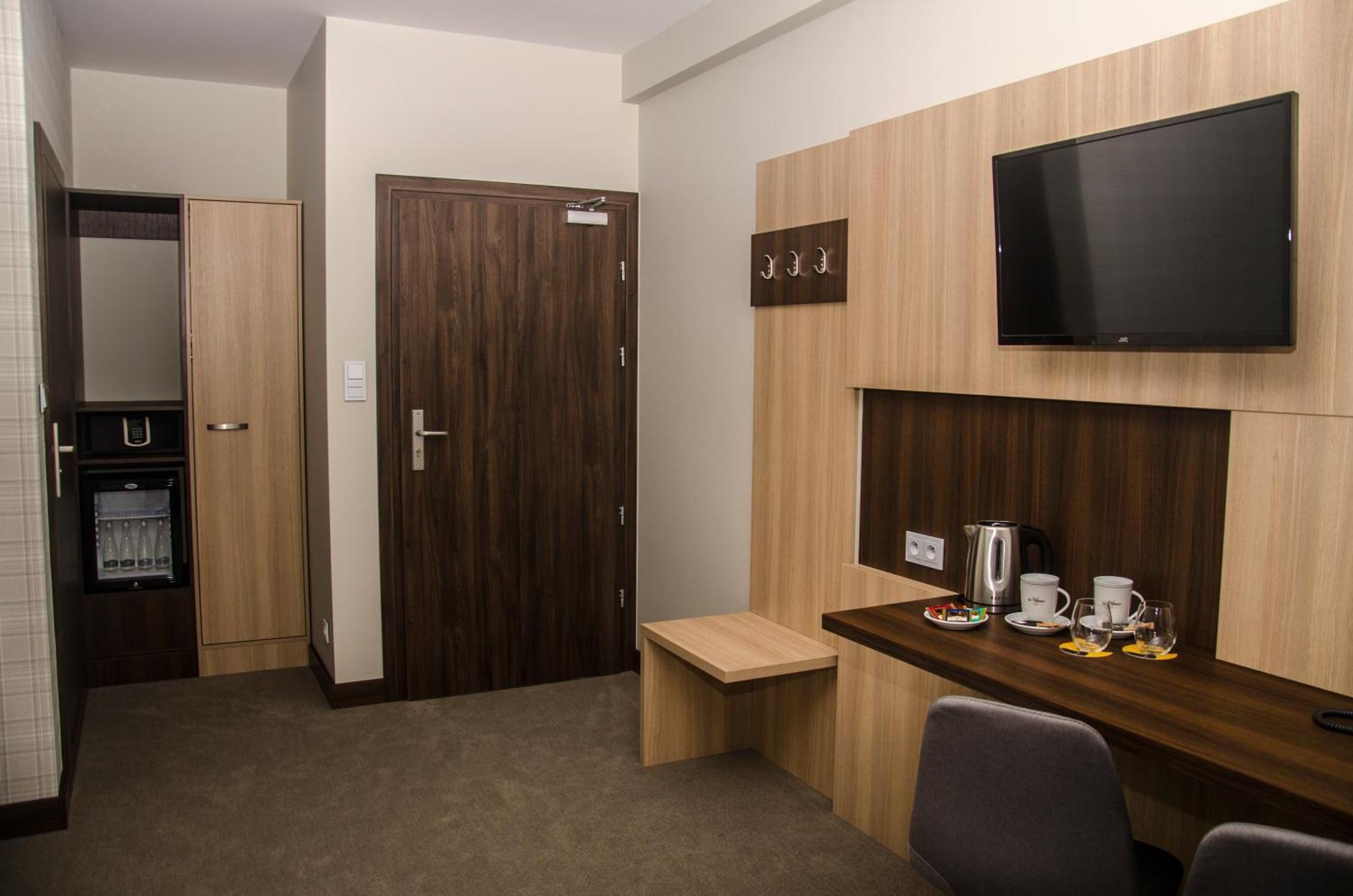 Art Hotel Krotoszyn Zimmer foto